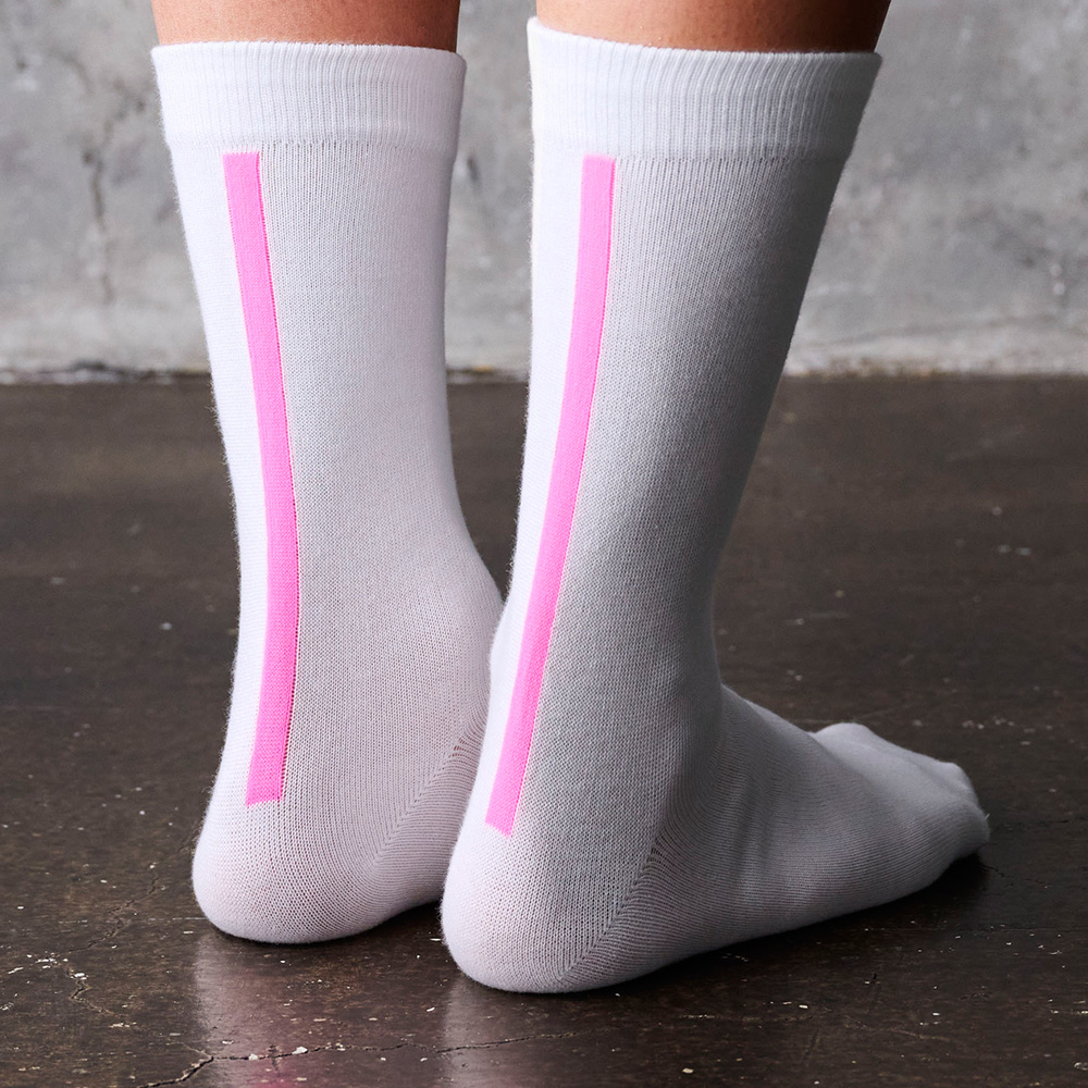メンズ靴下専門ブランド HARUSAKU / 日本製 Single back line socks オフ×ネオンピンク （277